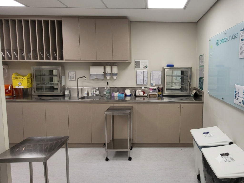 Pass Through Hospitalar instalado em clinica